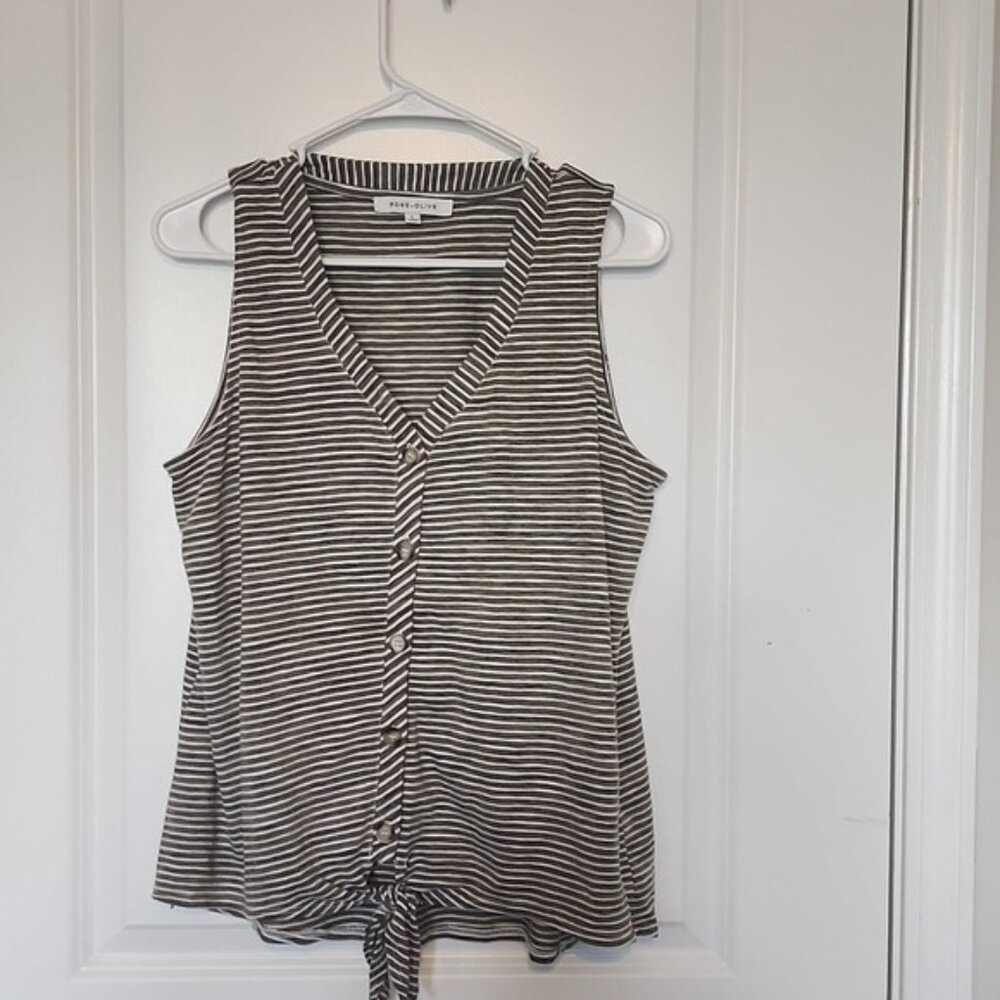 Rose & Olive Tie Front Sleeveless Top Size Large